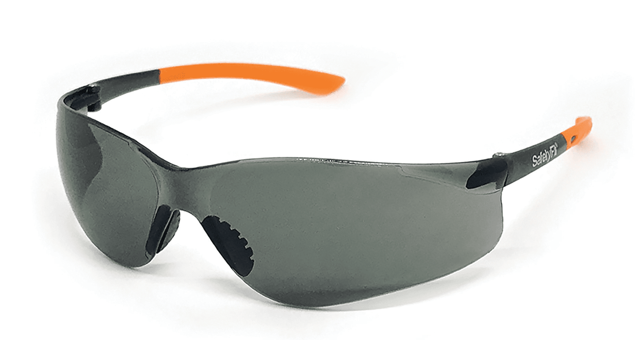 SAFETYFIT EYEWEAR SMOKE POLYCARBONATE LENS WITH SUPERIOR LIGHTWEAR AND SOFT NOSE PAD (SS222)